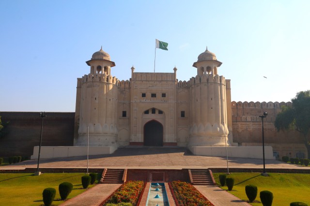 37 - Alamgiri Gate Jahangir