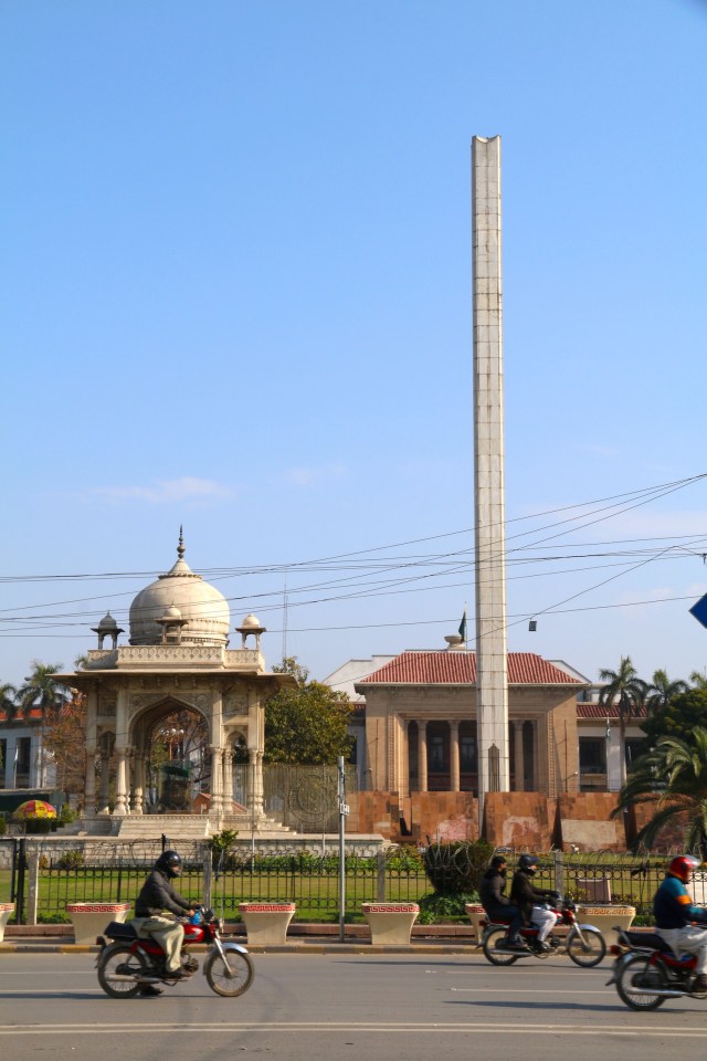 5 - Monument