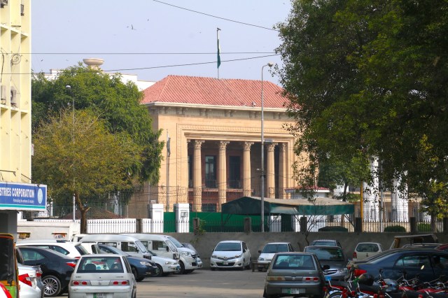 6 - Law Courts
