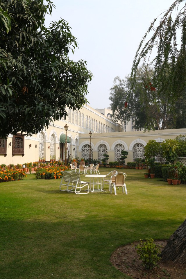 9 - Courtyard