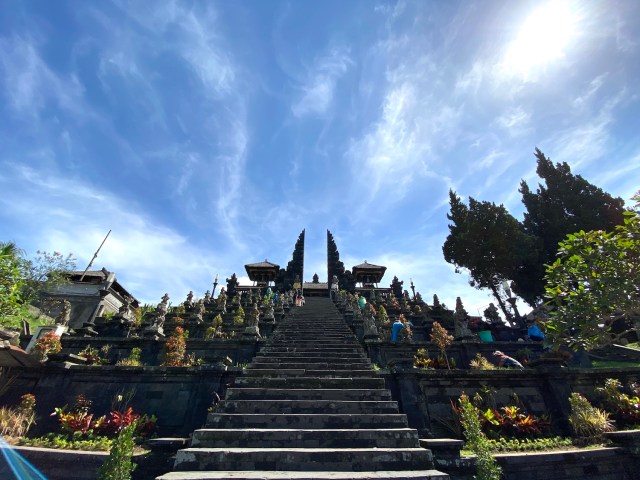 2 - Steps up the Candi Bentar